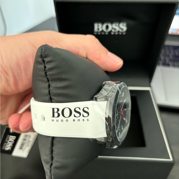 BRAND NEW Hugo Boss Velocity Two Tone Silicone Strap Chronograph Watch! - Picture 6 of 6